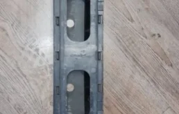 Усилитель переднего бампера для Volvo C30 на фотографиях