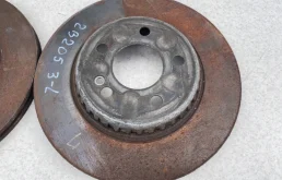 Диски тормозные передние (комплект) для Mercedes-Benz E class 2021 года на фотографиях