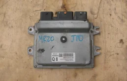 Блок управления двигателем для Nissan X-Trail 2010 года на фотографиях