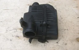 Корпус воздушного фильтра (нижняя часть) для Hyundai Solaris на фотографиях