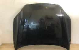 Капот для Audi Q7 2012 года на фотографиях