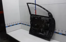 Дверь передняя левая для Toyota RAV4 2014 года на фотографиях