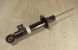 стойка амортизаторов передняя левая в сборе для Mitsubishi L200 KB4T 2007-2016