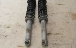 Пружина амортизатора задняя для BMW 5er 2008 года на фотографиях