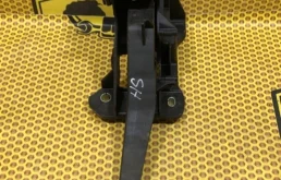 Педаль сцепления в сборе для Renault Logan 2014-2018 (L8)