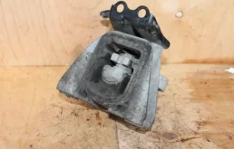 подушка двигателя передняя левая (50850SWAA81) для Honda CR-V RE 2006-2009