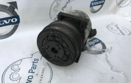 Компрессор кондиционера для Volvo C30 2008 года на фотографиях