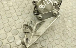 Насос ГУР для BMW X3 2006 года на фотографиях