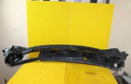 Жабо правое для Nissan Tiida 2012 года на фотографиях