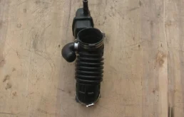 Корпус воздушного фильтра для Nissan X-Trail 2020 года на фотографиях