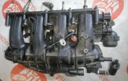 Коллектор впускной Audi A4 2010 8K5