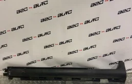 Накладка порога левая для Volvo C30 2006 года на фотографиях