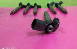 Форсунка топливная для Audi Q7 на фотографиях