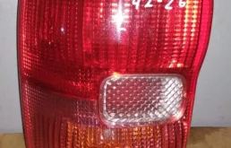 фонарь задний левый (8156142060) для Toyota RAV4 XA20 2000-2005