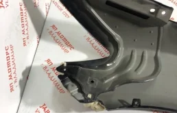 Крыло правое для Mazda CX 7 2009 года на фотографиях