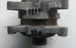 Генератор для Citroen Berlingo 1999 года на фотографиях