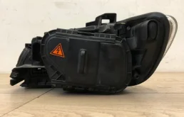 Фара правая для Audi Q7 на фотографиях