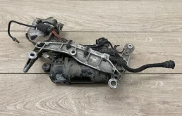 Компрессор пневмоподвески передний для Audi Q7 на фотографиях