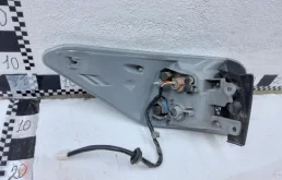 Фонарь внутренний правый для Toyota Highlander на фотографиях