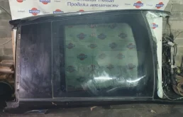 Стекло крыши (панорамное) для Nissan Qashqai на фотографиях