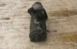 Стартер для Hyundai Starex на фотографиях