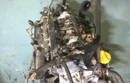 Двигатель без навесного для Fiat Doblo 2008 года на фотографиях