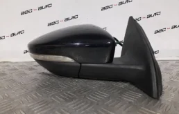 Зеркало боковое левое для Volkswagen Passat 2012 года на фотографиях