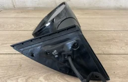 Зеркало боковое правое для Audi Q7 2015 года на фотографиях