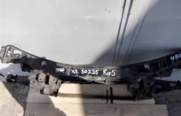 Панель радиатора (телевизор) для BMW X3 2008 года на фотографиях