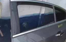 Дверь задняя левая для Opel Insignia 2016 года на фотографиях