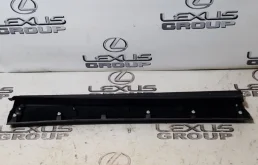 Молдинг двери передний правый для Toyota RAV4 на фотографиях