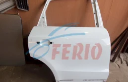 Двери для Audi Q5 2015 года на фотографиях