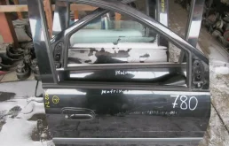 дверь передняя правая для Hyundai Matrix FC 2001-2010