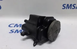 Бачок ГУР для Audi A8 2010 года на фотографиях