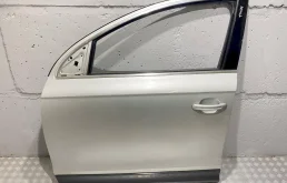 Двери для Audi Q7 2008 года на фотографиях