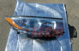 Фара правая для Toyota Highlander на фотографиях