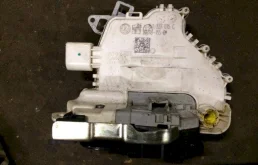 левый передний внутренний замок двери для Audi Q7 4L 2005-2015