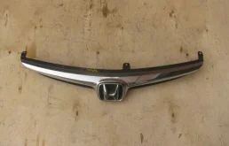 Решетка радиатора для Honda Civic 2009 года на фотографиях