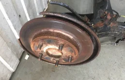 Задняя балка для Toyota Corolla 2012 года на фотографиях