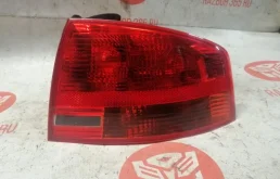 Фонарь Audi A4 2006 8ED