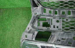 Кронштейн переднего бампера правый для Mercedes-Benz GL class 2015 года на фотографиях