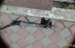 Рулевая рейка для Audi A8 2012 года на фотографиях