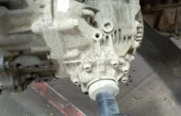 Раздатка для Nissan X-Trail 2001 года на фотографиях