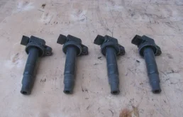 Катушка зажигания для Toyota Corolla 2001 года на фотографиях