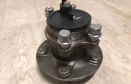 Ступица колеса задняя левая для Mitsubishi ASX 2011 года на фотографиях