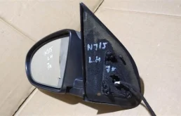 Корпус зеркала правый для Nissan Qashqai 2013 года на фотографиях