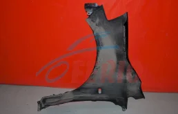 Крылья для Nissan Tiida 2012 года на фотографиях