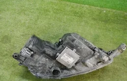 Фара ксенон левая для Skoda Rapid на фотографиях