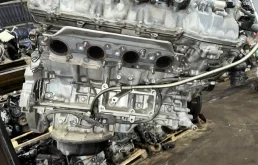 Двигатель для Lexus LS 2008 года на фотографиях