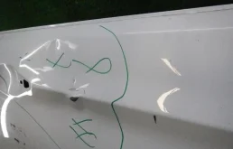 Дверь багажника для Hyundai Solaris 2011 года на фотографиях